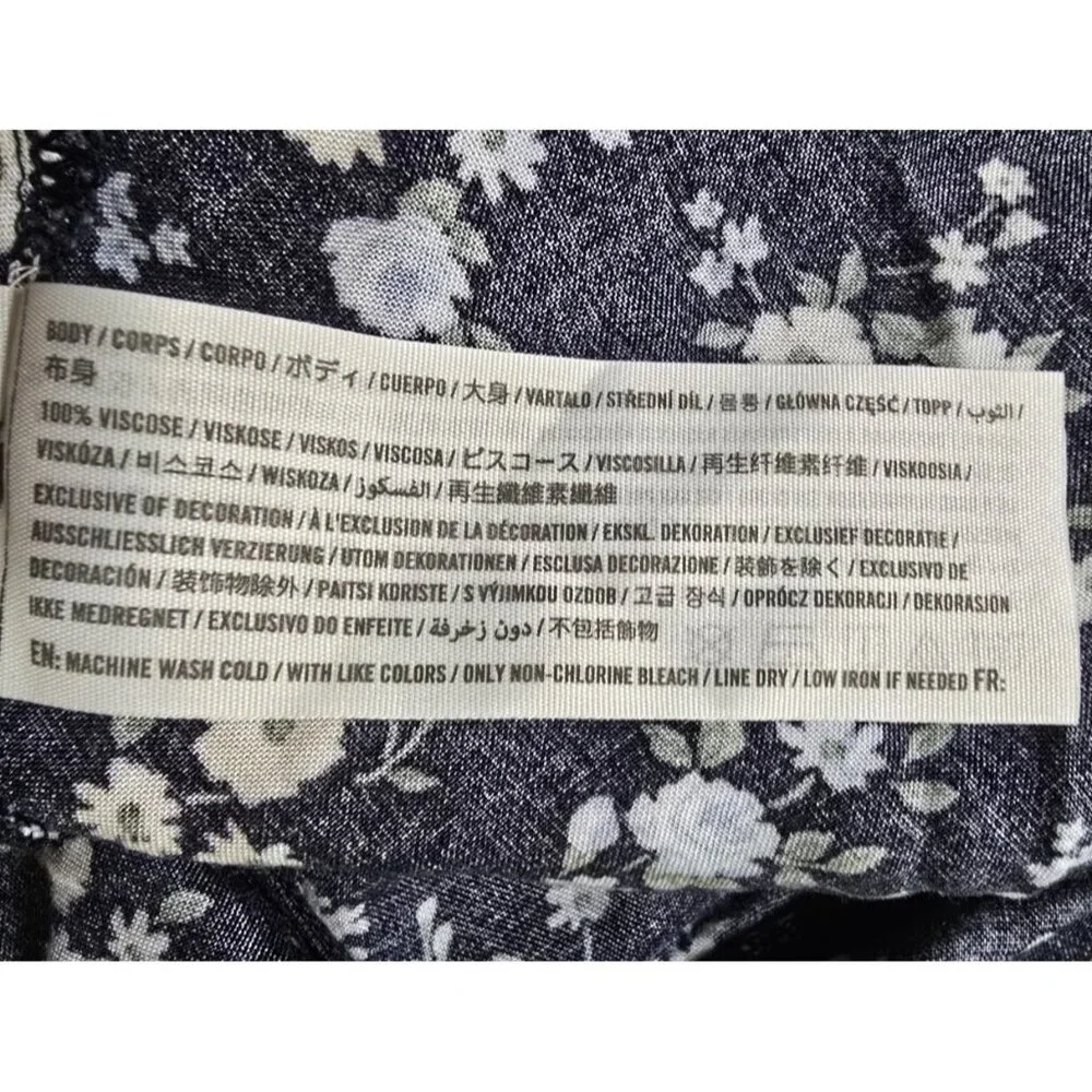 Hollister Mini Skirt Large Ultra High Rise Floral 90s Style Ditzy Casual Retro - Picture 14 of 15